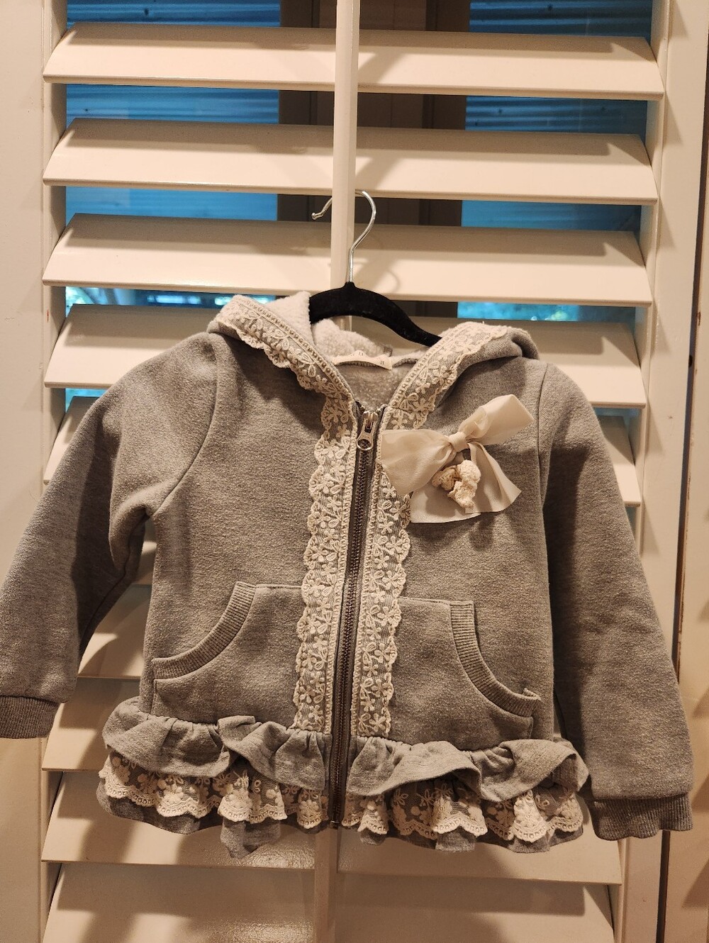 Girls' Gray Lace-Trim Zip Hoodie with Bow, Size 3T
